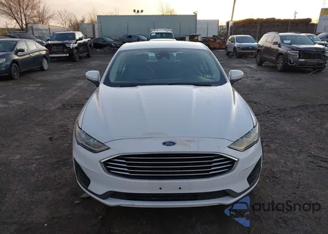 2020 Ford Fusion Hybrid Se z USA, uszkodzony, nr VIN 3FA6P0LU8LR183176